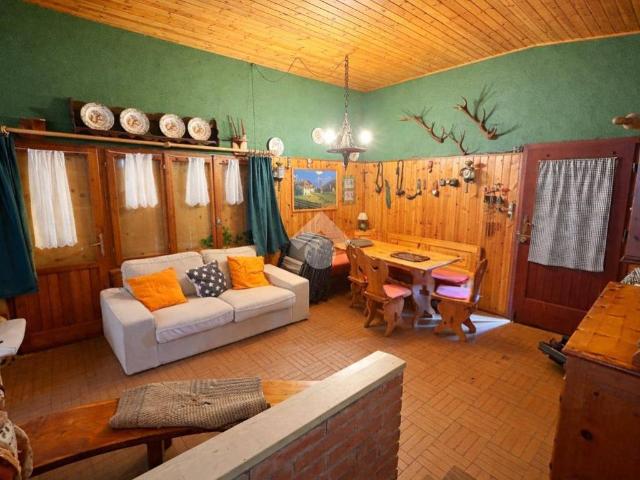 Villa Indipendente in vendita a Tirano, Lombardia