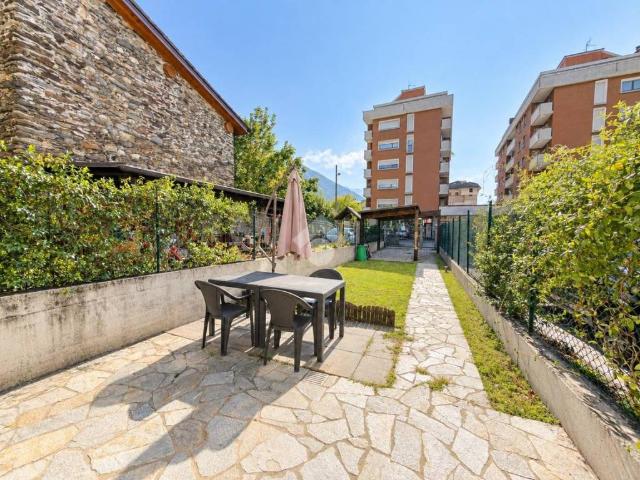 Villa Indipendente in vendita a Tirano, Sondrio