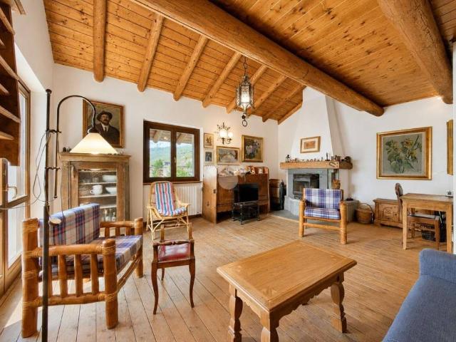 Villa Indipendente in vendita a Tirano, Lombardia
