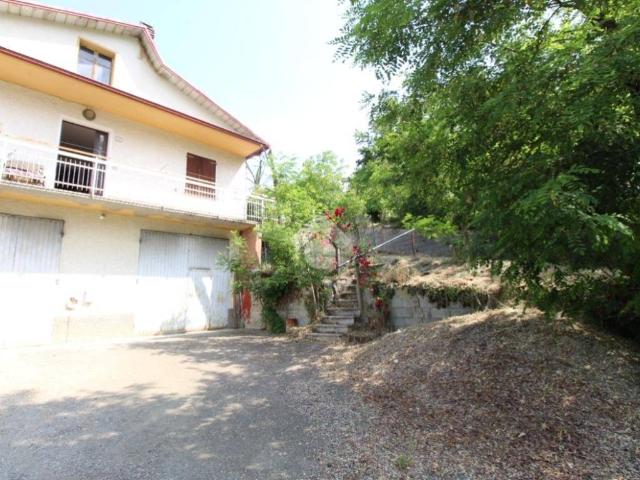 Villa Indipendente in vendita a Appennino Reggiano, Re