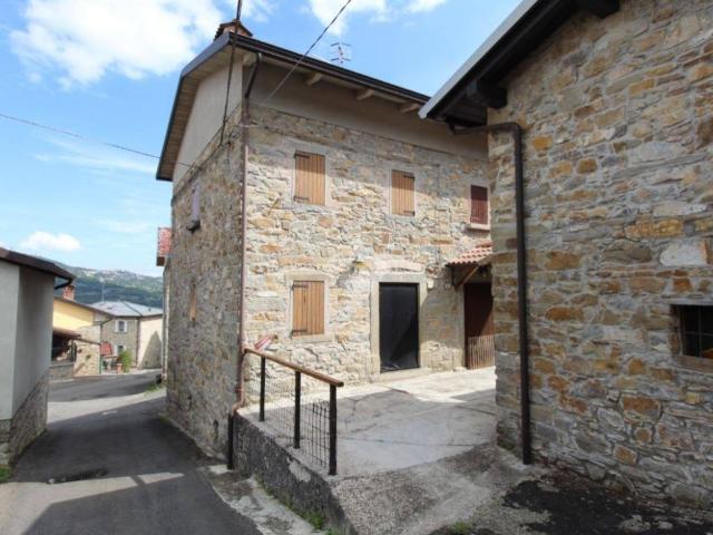 Villa Indipendente in vendita a Montebiotto, Toano