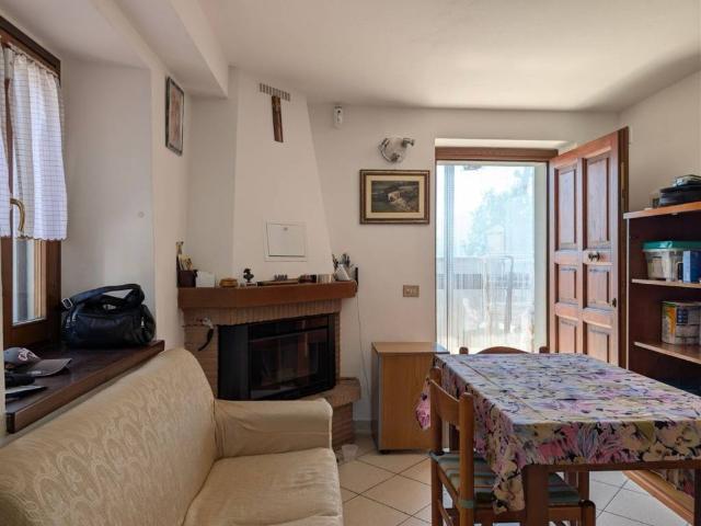 Villa Indipendente in vendita a Appennino Reggiano, Re
