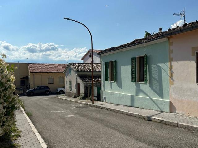 Villa Indipendente in vendita a Tocco Casauria, Abruzzo