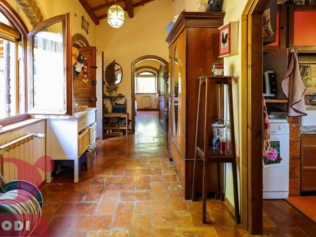 Villa Indipendente in vendita a Izzalini, Umbria
