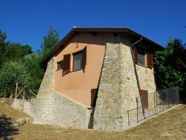 Villa Indipendente in vendita a Izzalini, Umbria