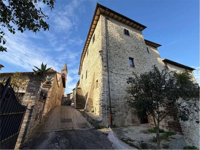 Villa Indipendente in vendita a Izzalini, Umbria