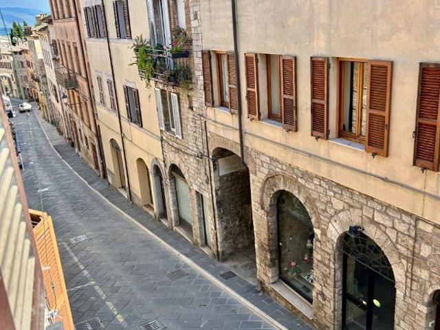 Villa Indipendente in vendita a Izzalini, Umbria