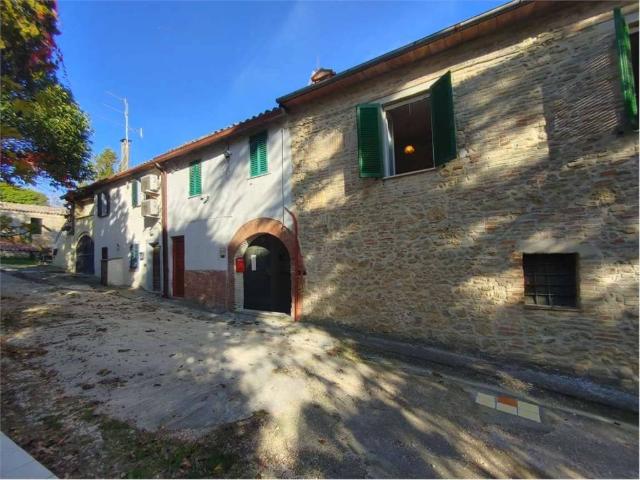 Villa Indipendente in vendita a Frontignano, Izzalini