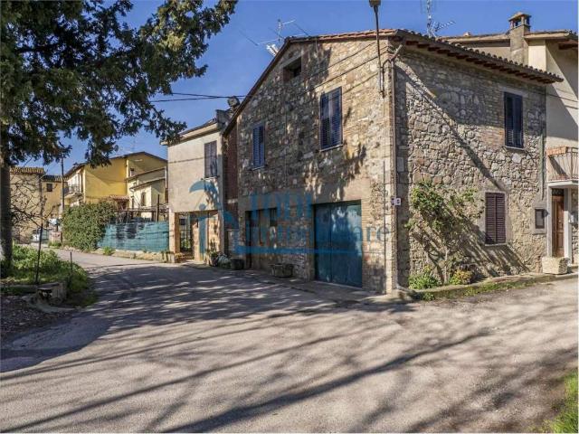 Villa Indipendente in vendita a Ponterio-Pian di Porto, Izzalini