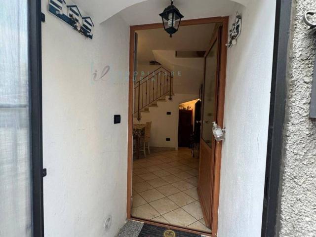 Villa Indipendente in vendita a Dari, Toirano