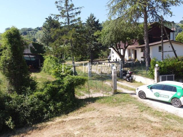 Villa Indipendente in vendita a Le Grazie, Marche