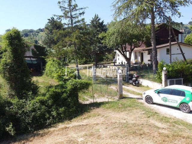 Villa Indipendente in vendita a Le Grazie, Marche