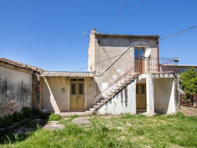 Villa Indipendente in vendita a Tollo, Abruzzo