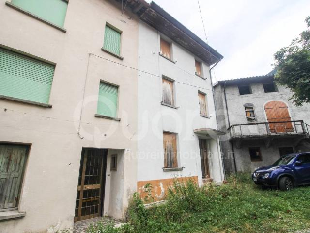 Villa Indipendente in vendita a Tolmezzo, Friuli-Venezia Giulia