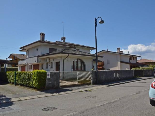 Villa Indipendente in vendita a Tombolo, Veneto