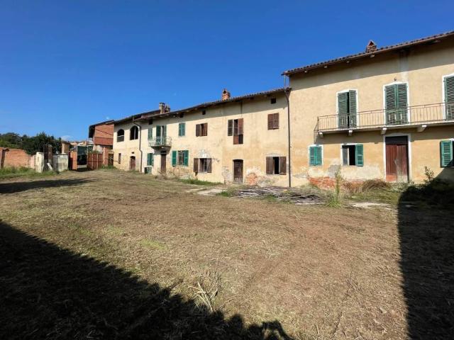 Villa Indipendente in vendita a Piemonte, Asti