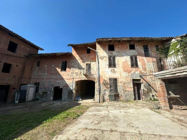 Villa Indipendente in vendita a Piemonte, Asti
