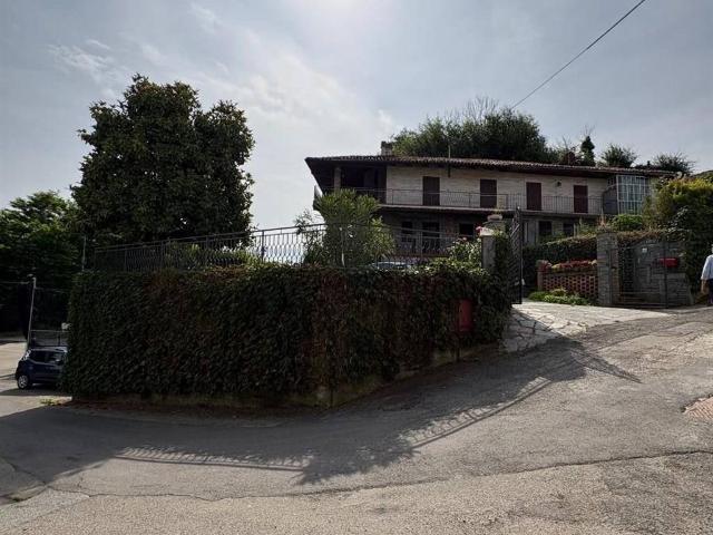 Villa Indipendente in vendita a Piemonte, Asti