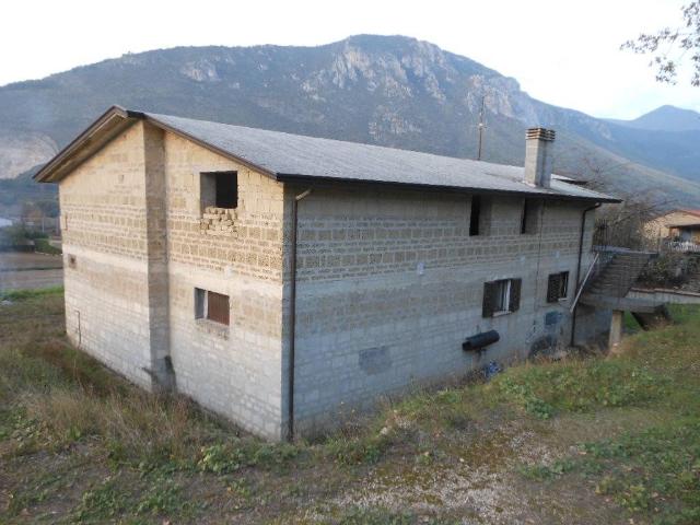 Villa Indipendente in vendita a Tora, Campania