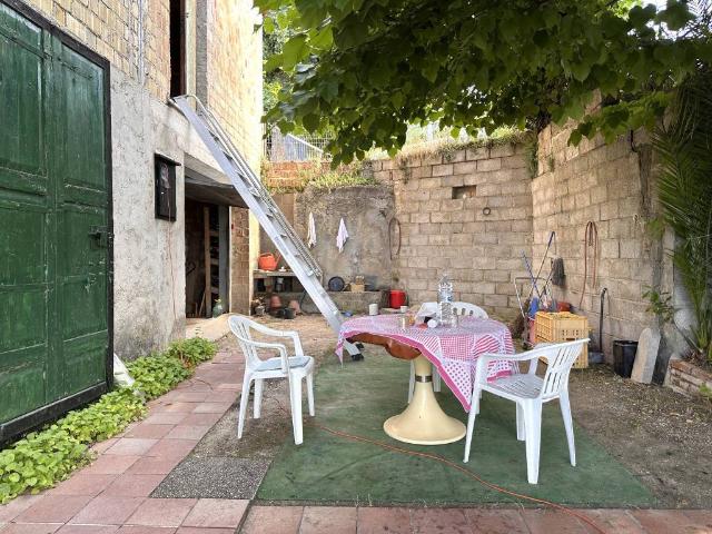 Villa Indipendente in vendita a Unione dei Comuni della Val Vibrata, Torano Nuovo