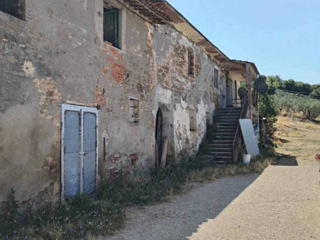 Villa Indipendente in vendita a Fornaci, Torgiano