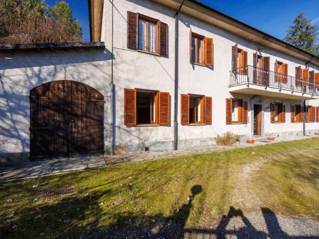 Villa Indipendente in vendita a Circoscrizione 8, Piemonte