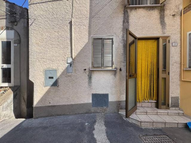 Villa Indipendente in vendita a Torino di Sangro, Chieti