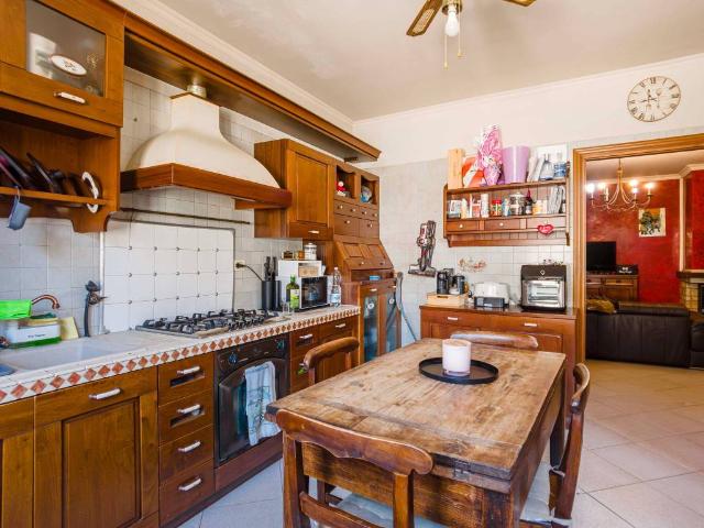Villa Indipendente in vendita a Bertolla, Piemonte