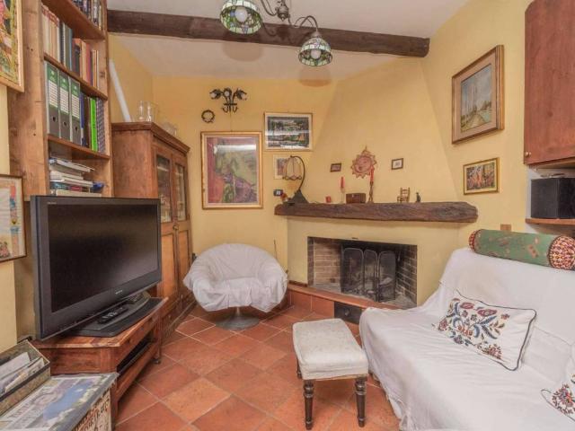 Villa Indipendente in vendita a Circoscrizione 7, Piemonte