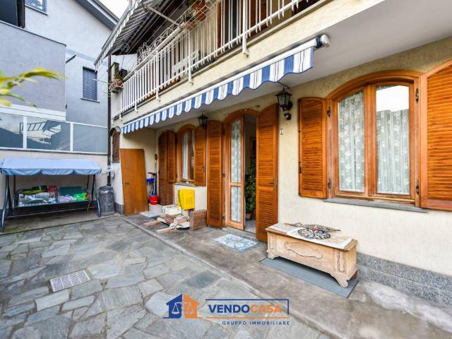 Villa Schiera in vendita a Bertolla, Piemonte