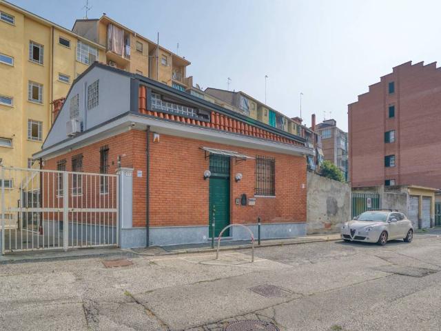 Villa Indipendente in vendita a Circoscrizione 2, Piemonte