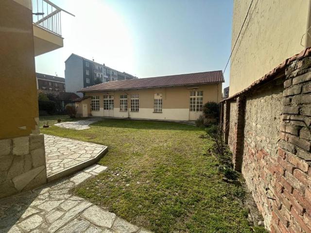 Villa Indipendente in vendita a Circoscrizione 5, Piemonte