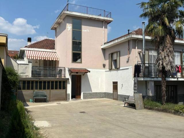 Villa Indipendente in vendita a Circoscrizione 2, Piemonte