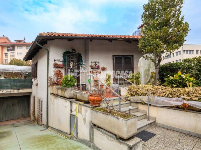 Villa Indipendente in vendita a Bertolla, Piemonte