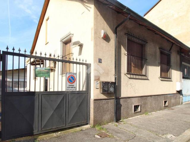 Villa Indipendente in vendita a Circoscrizione 3, Piemonte