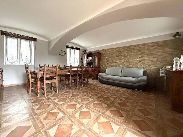 Villa Indipendente in vendita a Bertolla, Piemonte