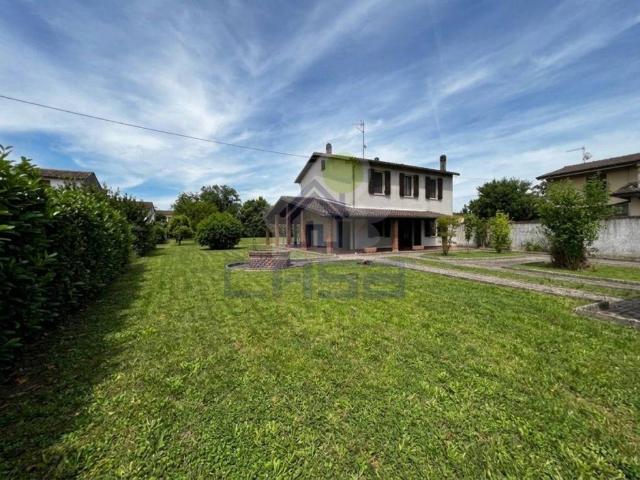 Villa Indipendente in vendita a Tornata, Lombardia
