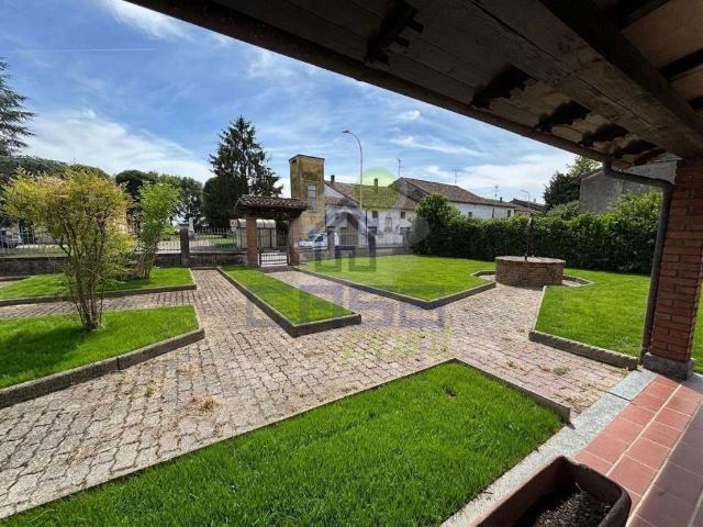 Villa Indipendente in vendita a Tornata, Cremona