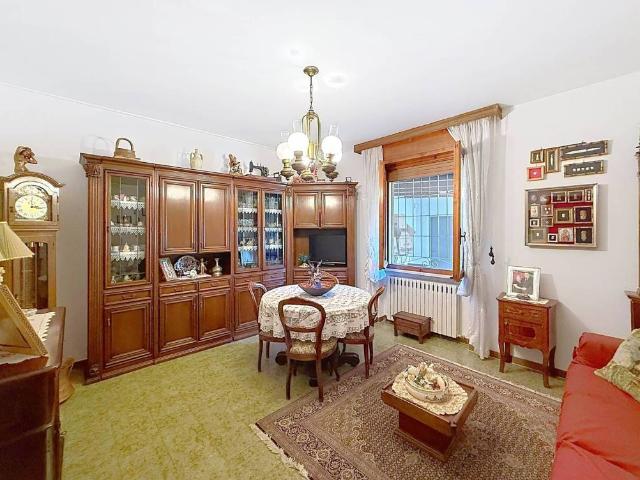 Villa Indipendente in vendita a Tornata, Lombardia