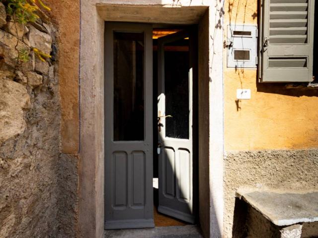 Villa Indipendente in vendita a Torno, Lombardia