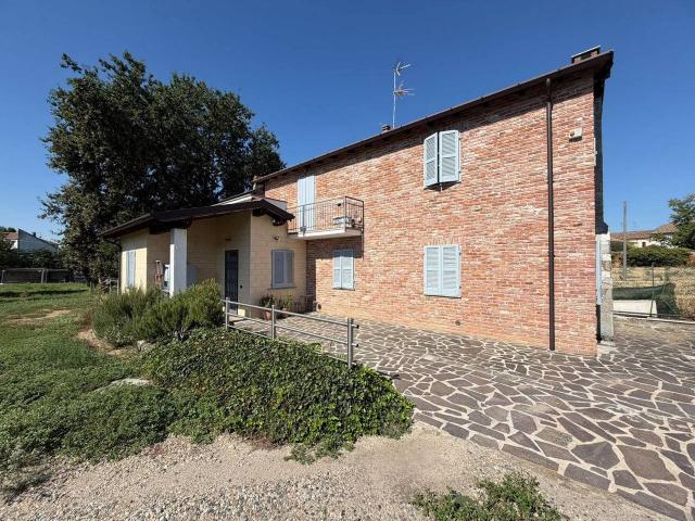 Villa Indipendente in vendita a Torrazza Coste, Lombardia