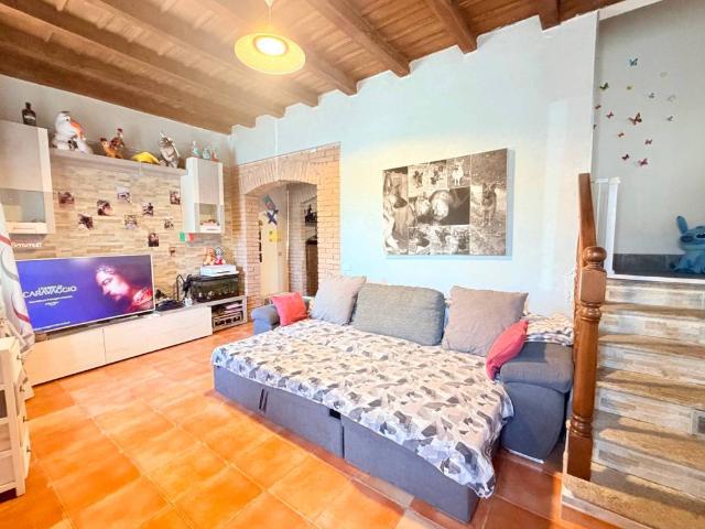 Villa Indipendente in vendita a Torre D'arese, Lombardia