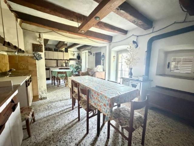 Villa Indipendente in vendita a Torre De' Busi, Lombardia