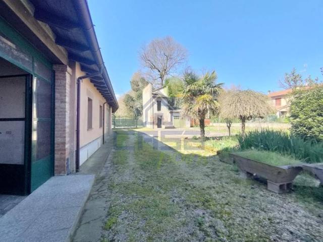Villa Indipendente in vendita a Torre De' Picenardi, Lombardia