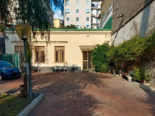 Villa Indipendente in vendita a Sant'Antonio, Torre Del Greco