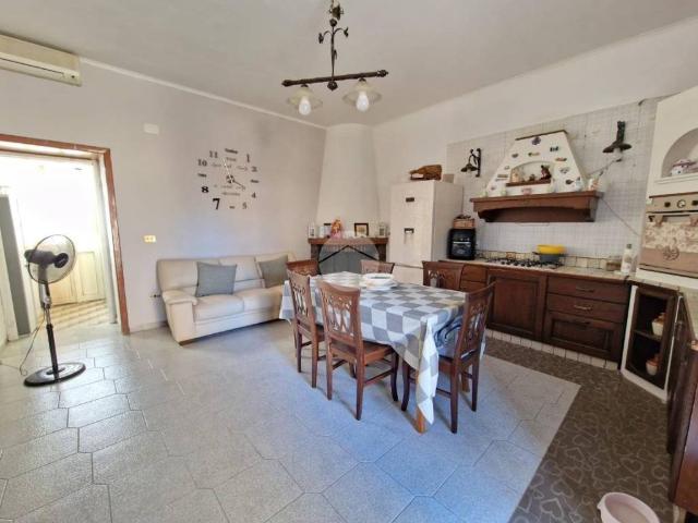 Villa Indipendente in vendita a Santa Maria La Bruna, Torre Del Greco