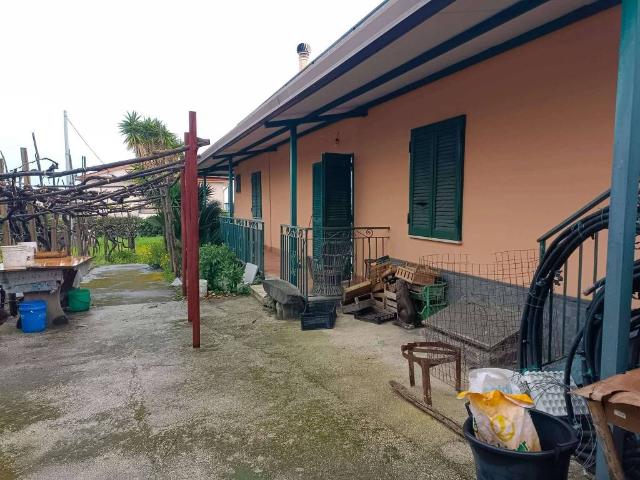 Villa Indipendente in vendita a Lava Nuovo, Torre Del Greco