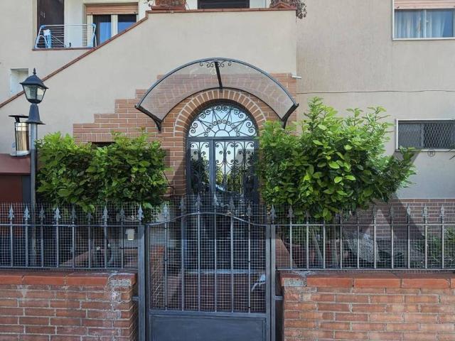 Villa Indipendente in vendita a Torrecuso, Benevento