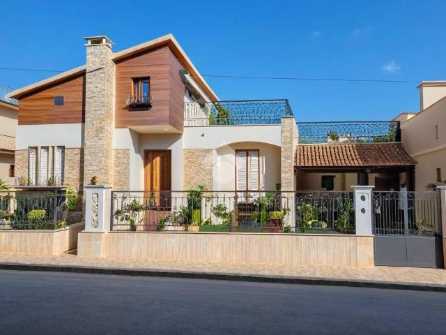 Villa Indipendente in vendita a Puglia, Foggia