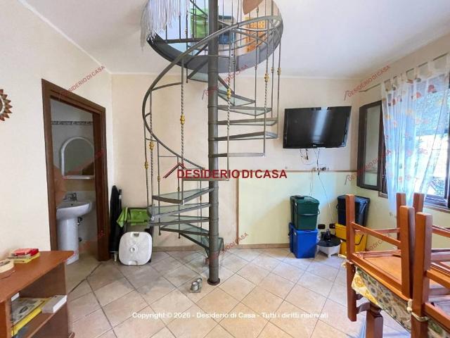 Villa Indipendente in vendita a Marina di Torrenova, Torrenova